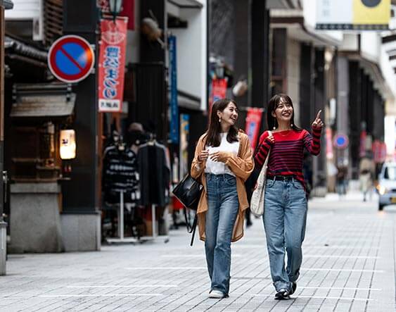 写真：黒壁スクエア観光