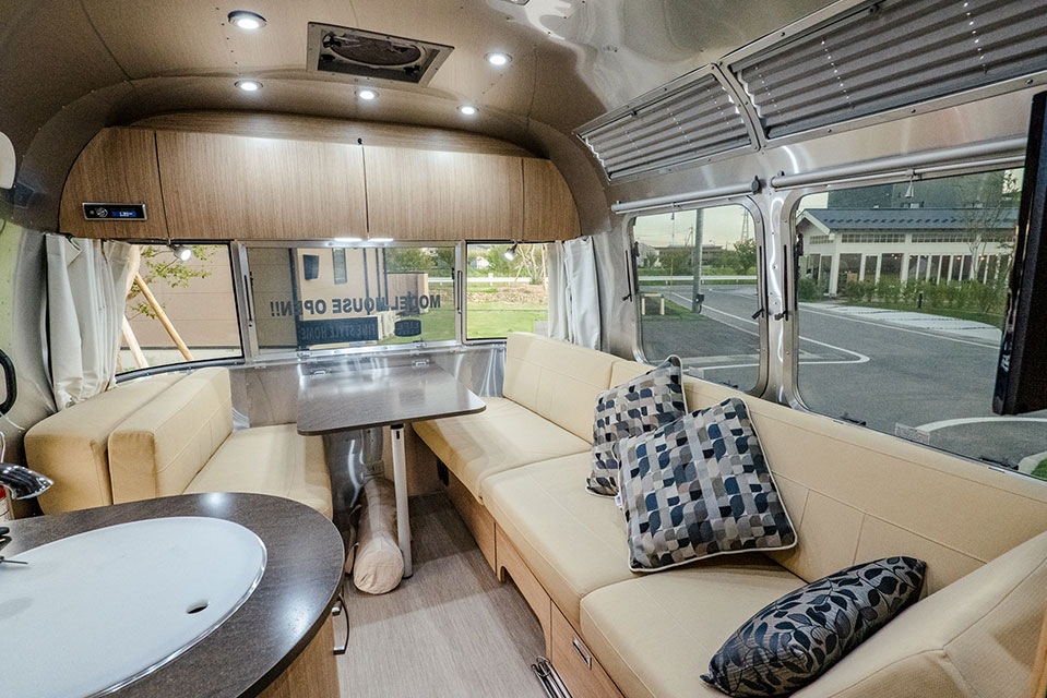 写真：ランドクルーザー